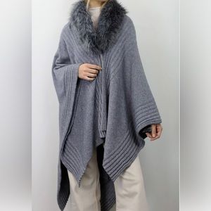 LA FIORENTINA RUANA with faux fur trim collar- GREY-OS-NWT